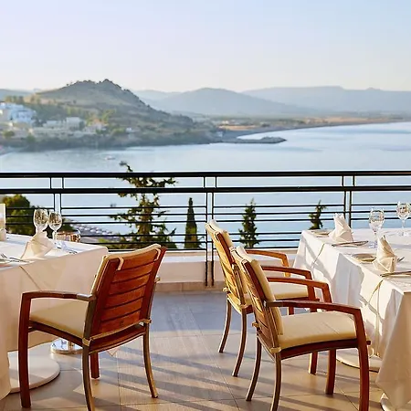 Mare, Seaside Hotel