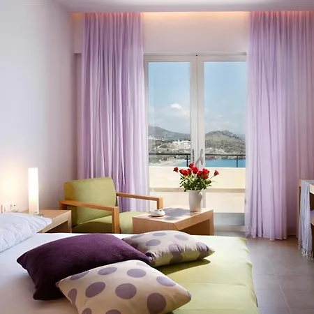 Mare, Seaside Hotel